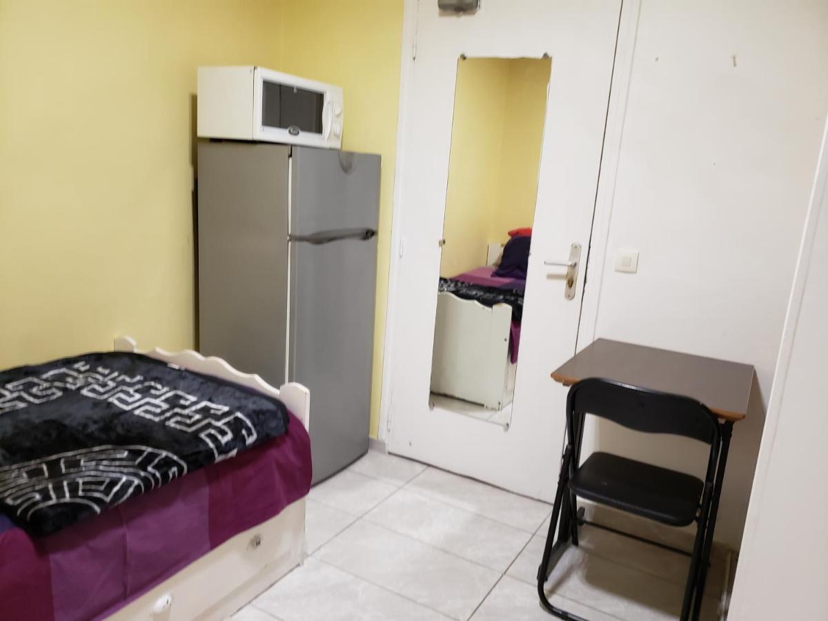 Le Cedre Hotell Saint-Denis  Exteriör bild